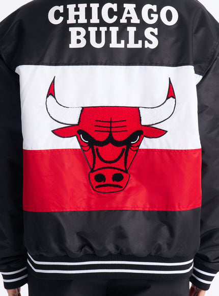 Fashion Nova Women's NBA Chicago Bulls Twill Jacket Black