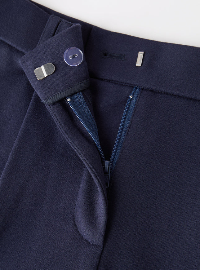 Ponte Low-Rise Straight Leg Ankled Pants with Pockets