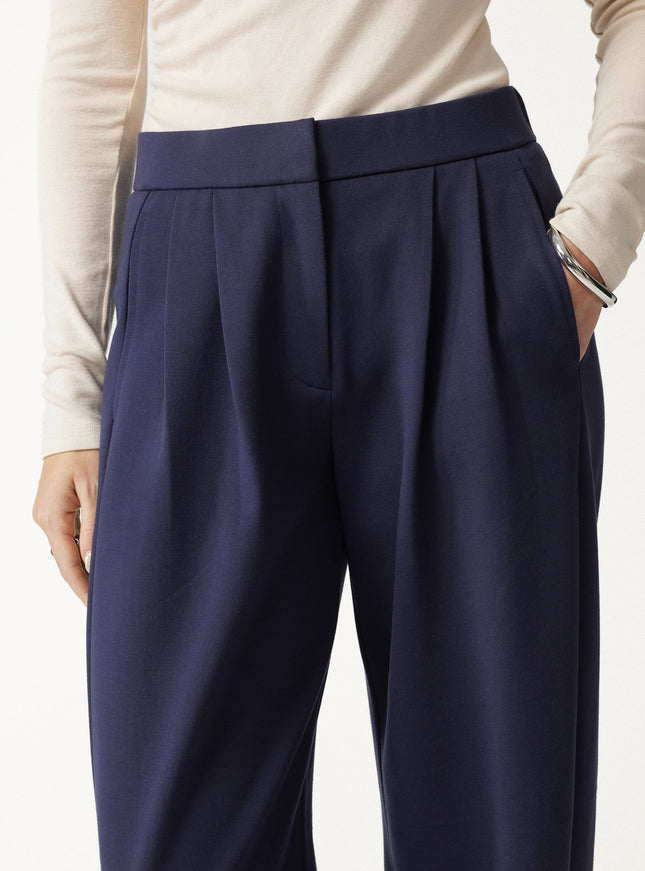 Ponte Low-Rise Ankled Barrel Pants with Pockets